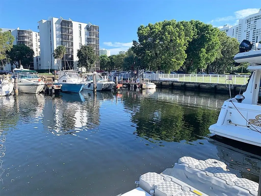 3375 N Country Club Dr, Slip 2, Aventura, FL 33180 - Image #1