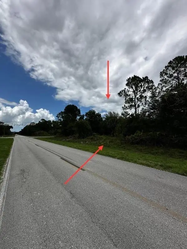685 N Cabbage Palm St, Montura, FL 33430 - Image #3