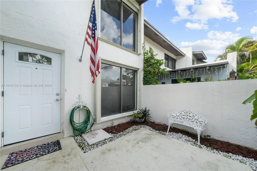 6949 SW 109th Pl, Miami, FL 33173 - Image #3