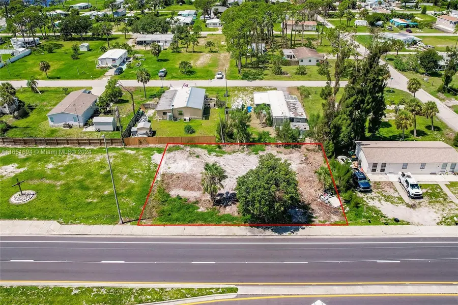 3220 Placida, Grove City, FL 34224 - #2