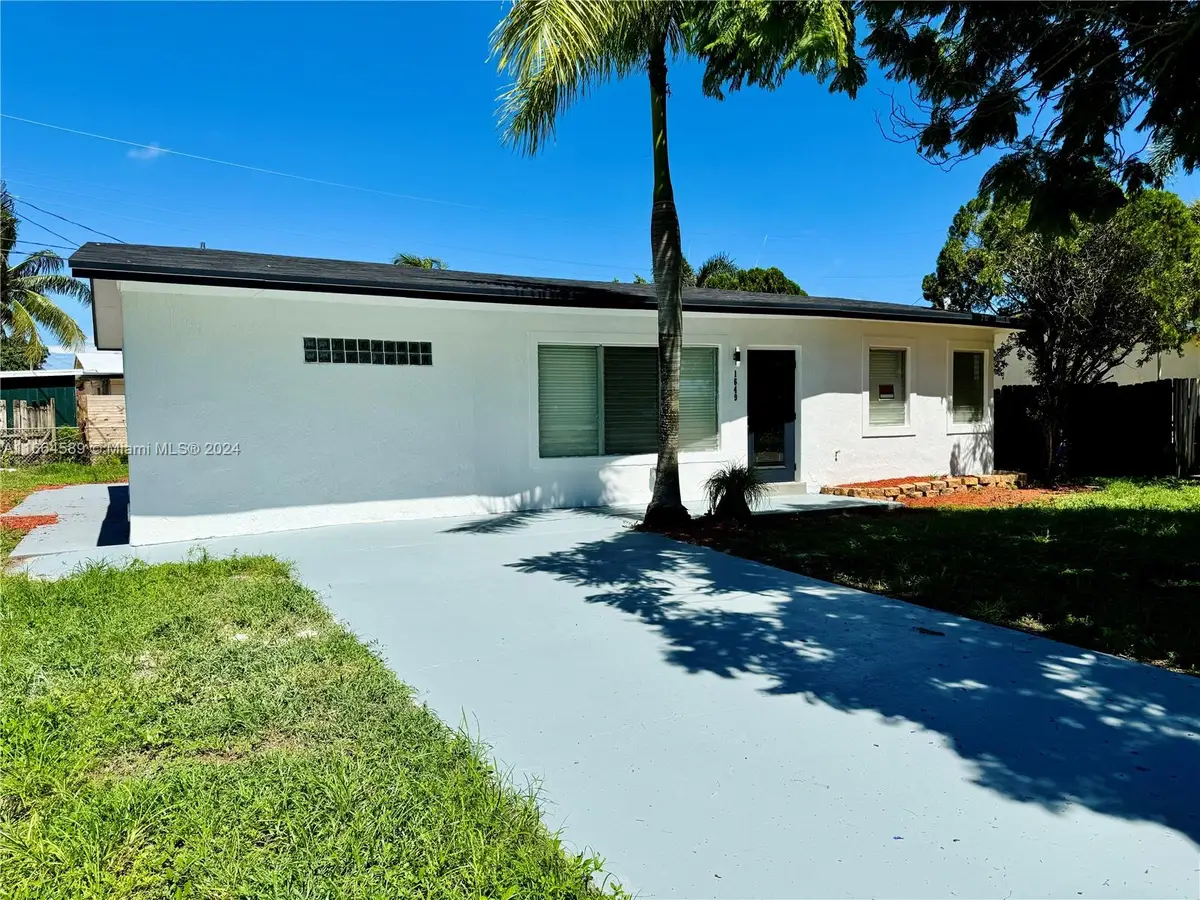 1649 NE 30th Ct, Pompano Beach, FL 33064 - Image #1