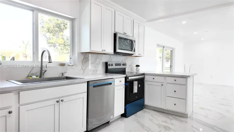 27501 SW 162nd Ct, Homestead, FL 33031 - #2