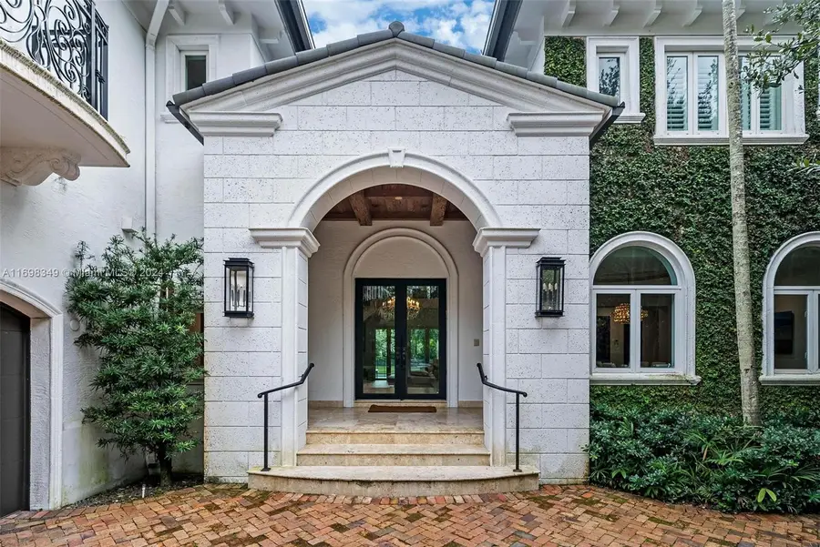 5002 SW 86th St, Miami, FL 33143 - Image #3