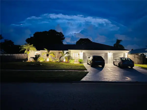 509 NE Solida Cir, Port St Lucie, FL 34983
