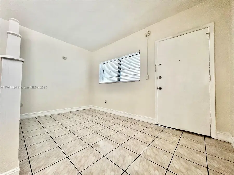 8531 Harding Ave #1, Miami Beach, FL 33141 - Image #2
