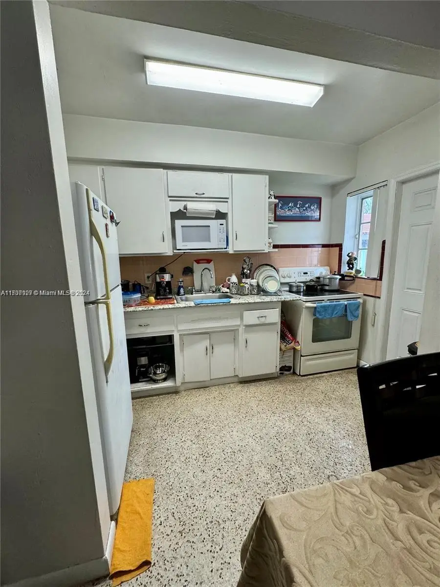 3150 SW 23rd St, Miami, FL 33145 - Image #2