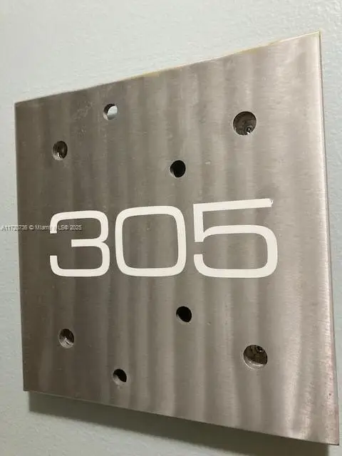 865 Collins Ave #305, Miami Beach, FL 33139 - Image #1