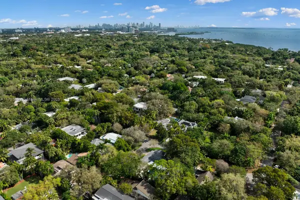 4190 Braganza Ave, Miami, FL 33133