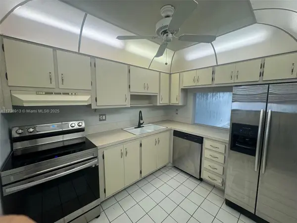 Address Withheld By Seller, Pompano Beach, FL 33069