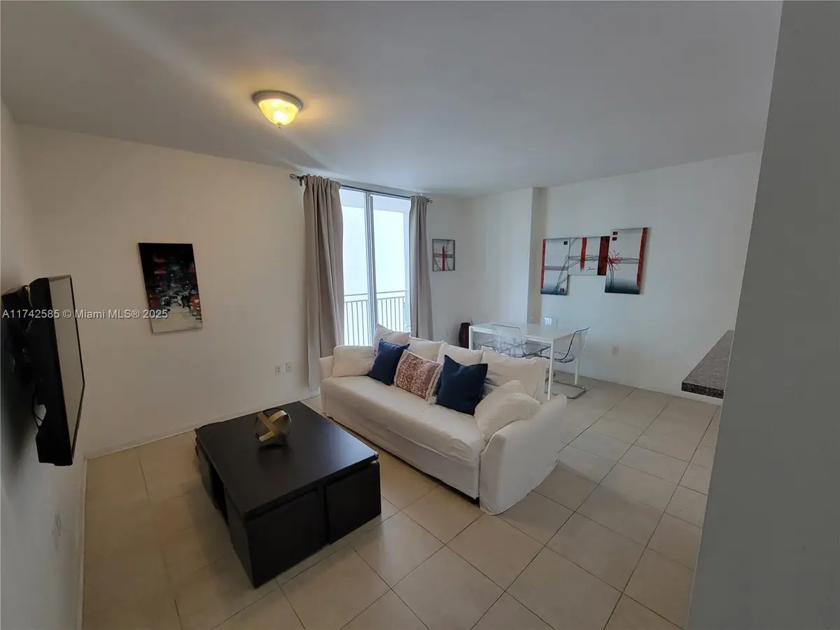 185 SE 14th Ter #1101, Miami, FL 33131 - Image #1