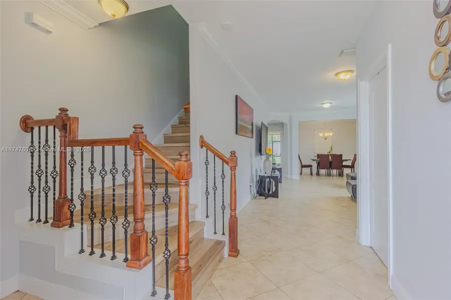 410 S Hudson St, Orlando, FL 32835 - #3