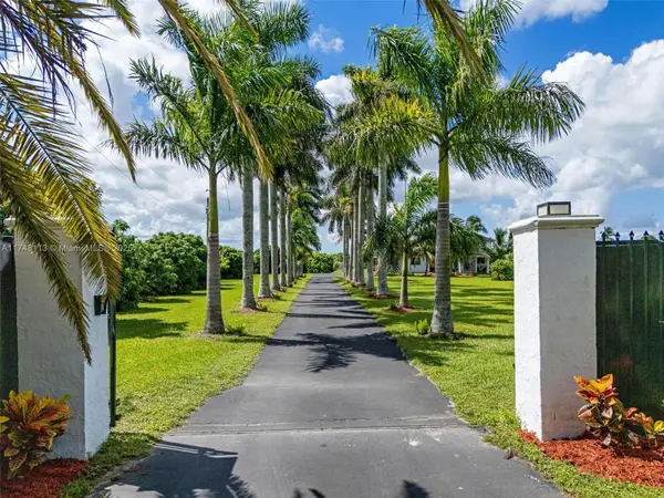 20520 SW 190th St, Miami, FL 33187