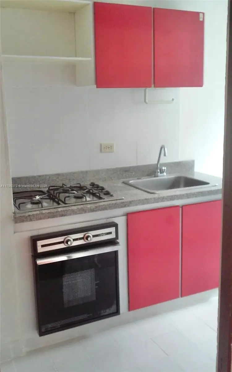 KR 7B 153a 15 #204, Hollywood, FL  - #1