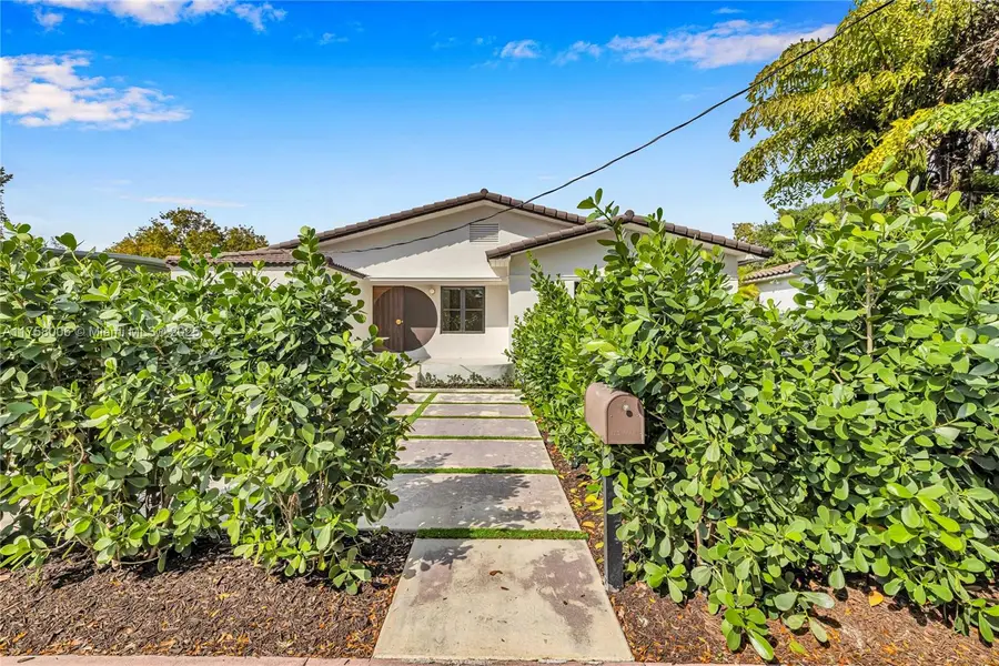 1323 Cleveland Rd, Miami Beach, FL 33141 - #3