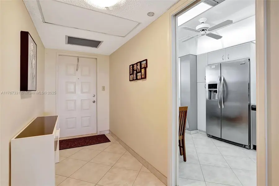 3510 Oaks Way #806, Pompano Beach, FL 33069 - Image #2