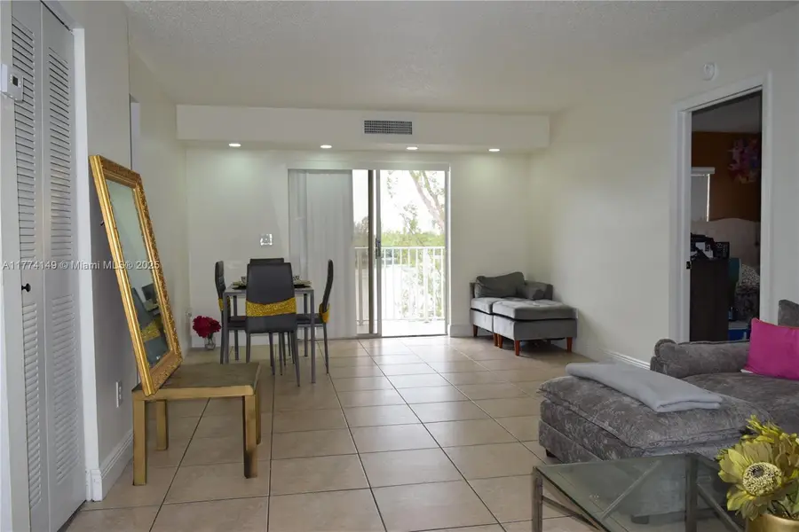 8240 SW 210th St #220, Cutler Bay, FL 33189 - Image #3