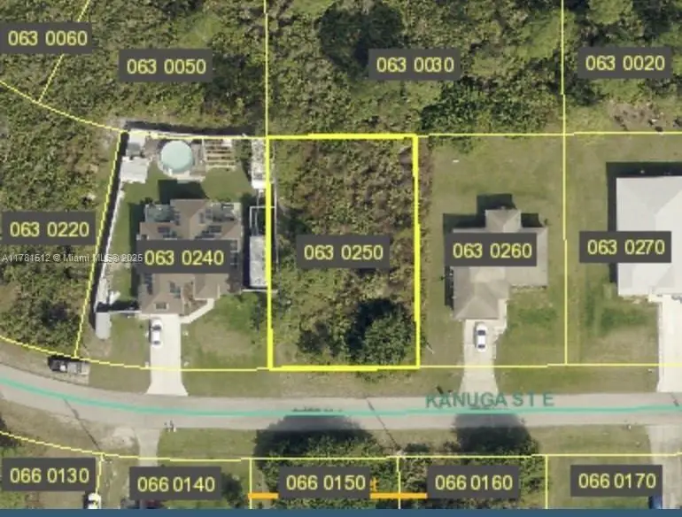 913 Kanuga St, Lehigh Acres, FL 33974 - Image #1