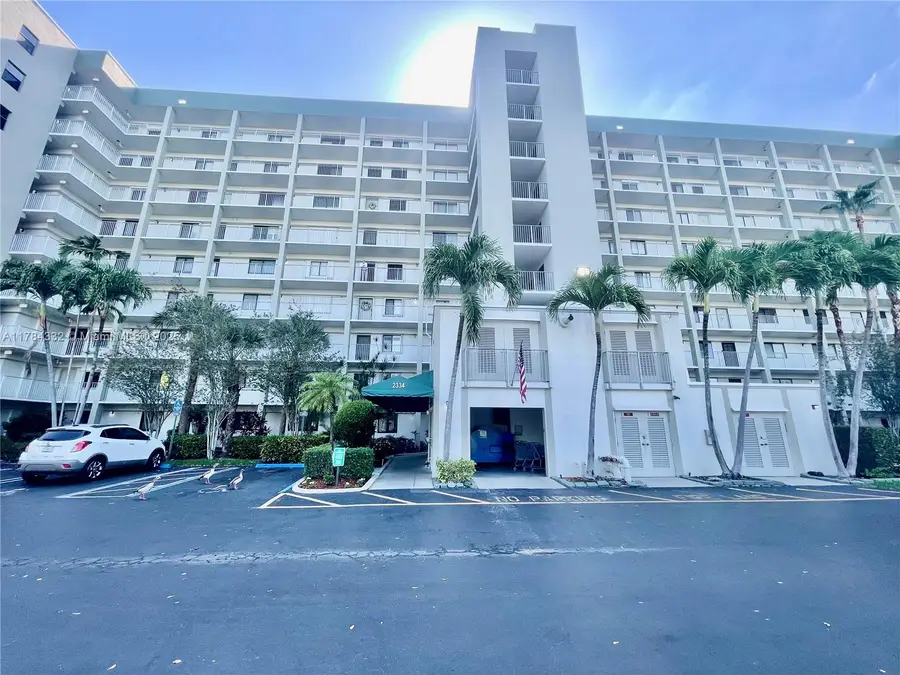 2334 S Cypress Bend Dr #505, Pompano Beach, FL 33069 - #2