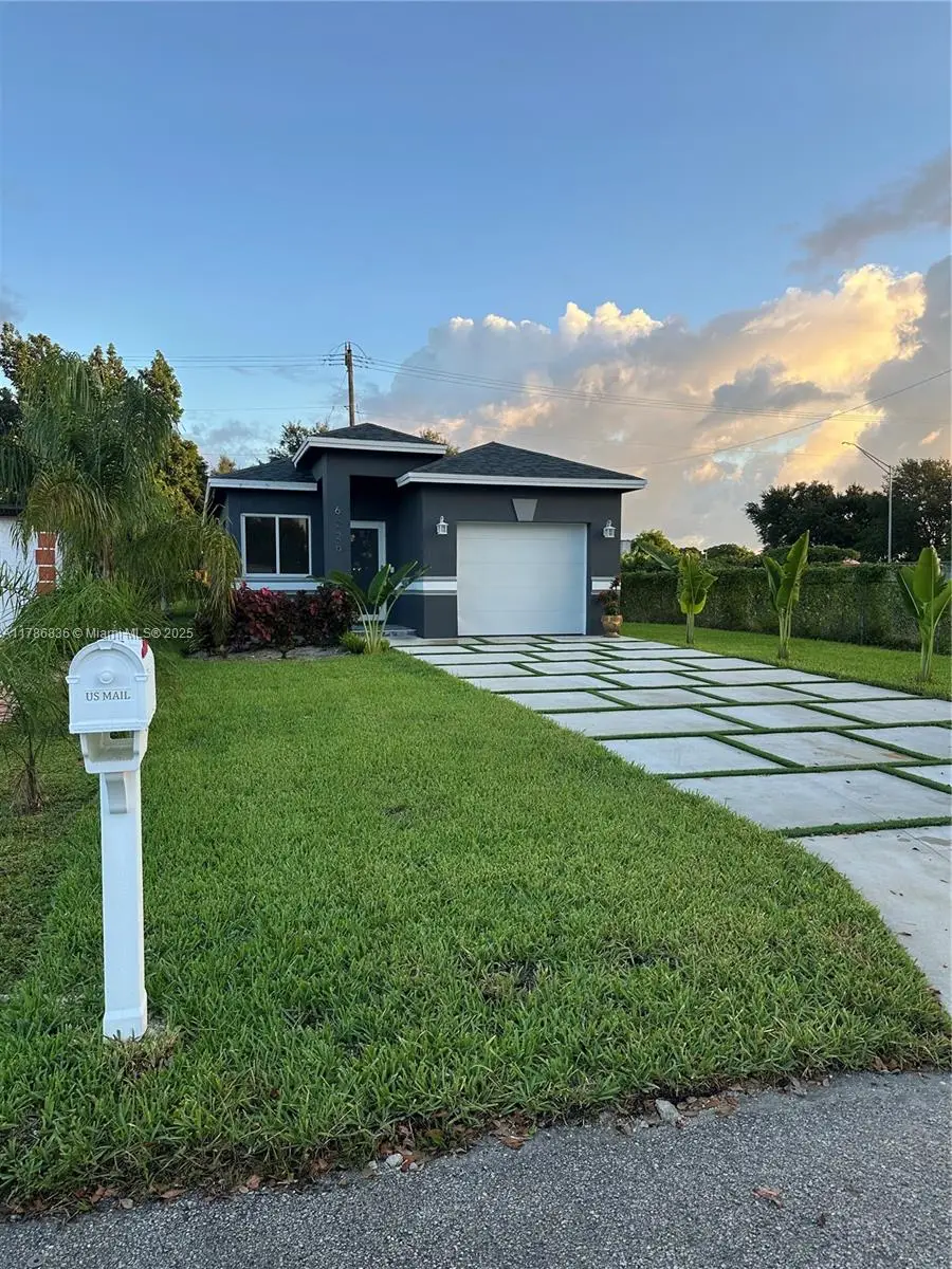 6229 Arthur St, Hollywood, FL 33024 - Image #3