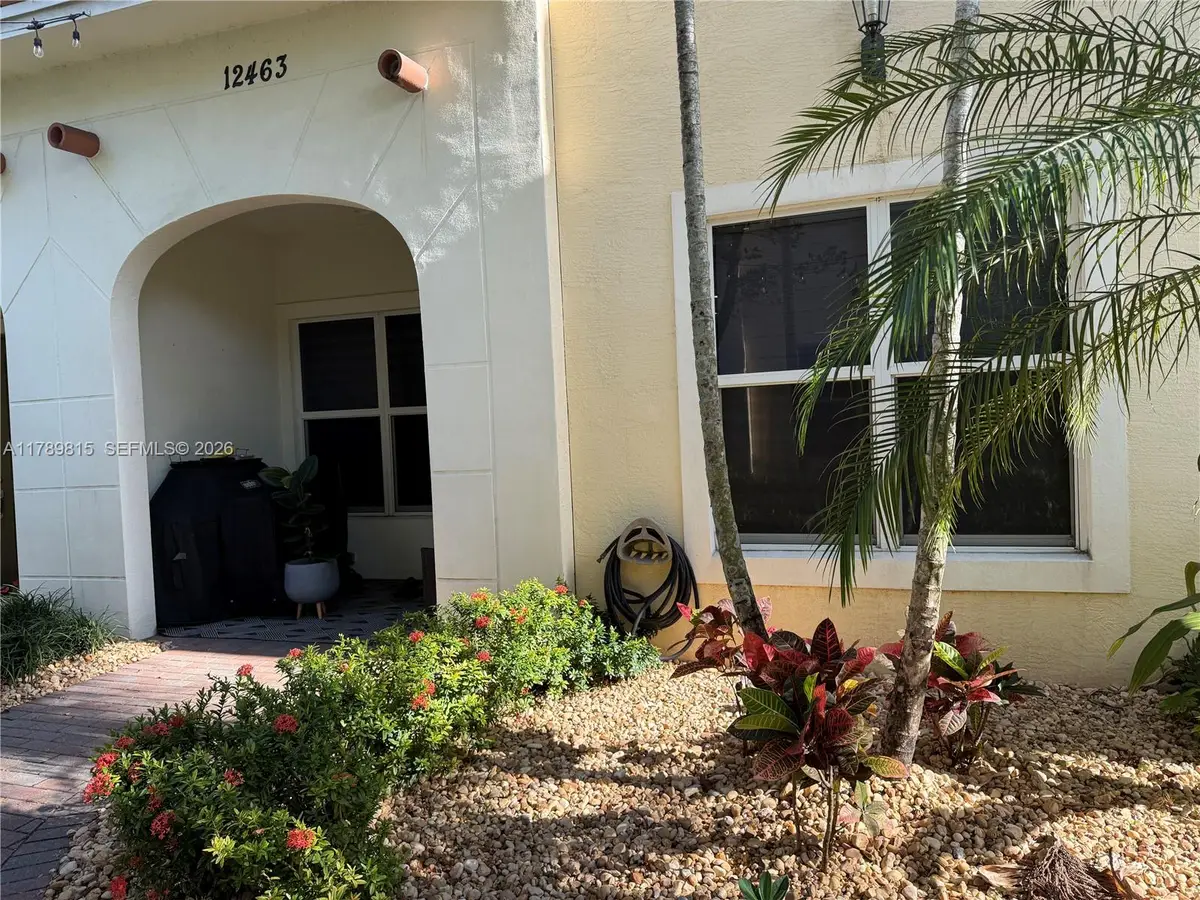 12463 NW 17th Ct, Pembroke Pines, FL 33028 - Image #1