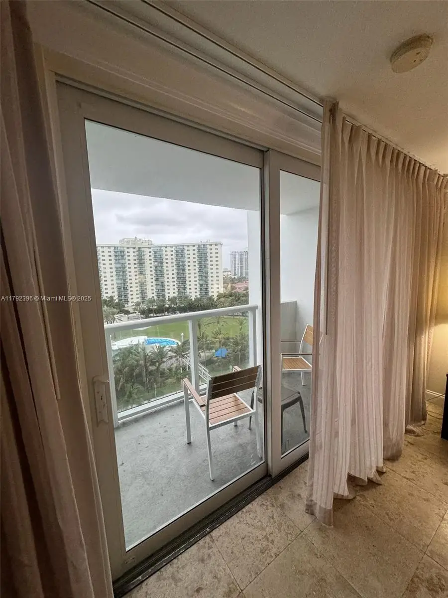 19201 Collins Ave #831, Sunny Isles Beach, FL 33160 - Image #1