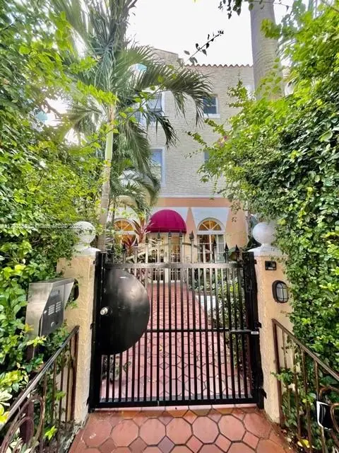 747 Michigan Ave #101, Miami Beach, FL 33139 - #2