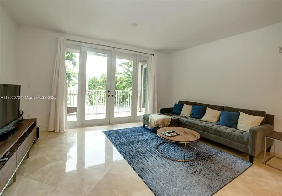 3540 Main Hwy #203, Coconut Grove, FL 33133 - Image #3