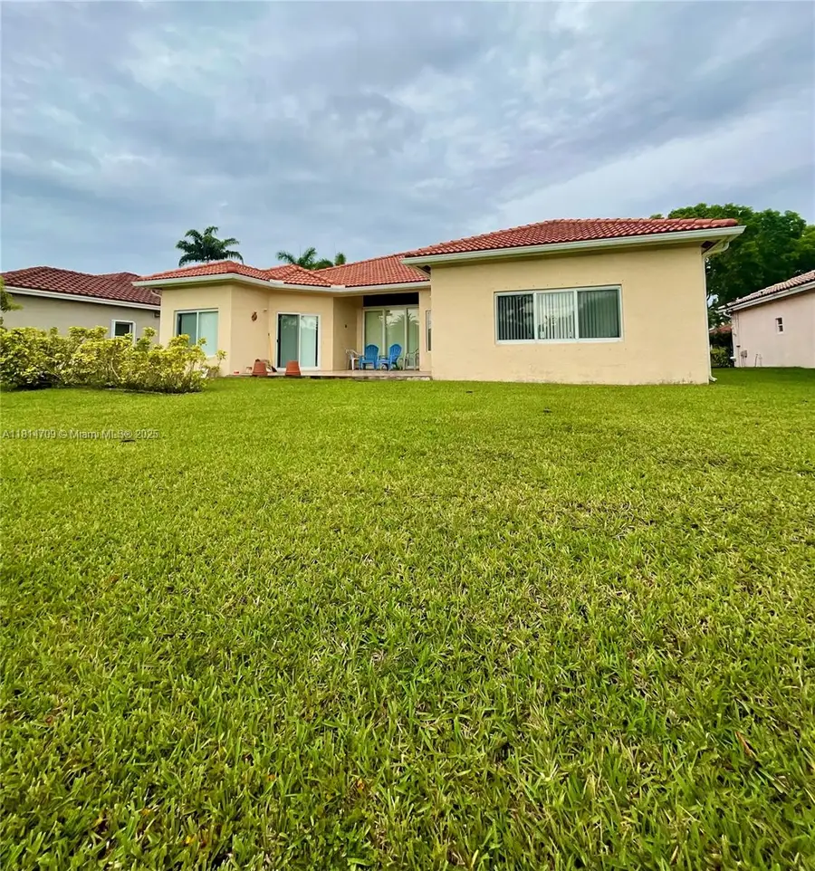 16375 NW 14th St, Pembroke Pines, FL 33028 - Image #3