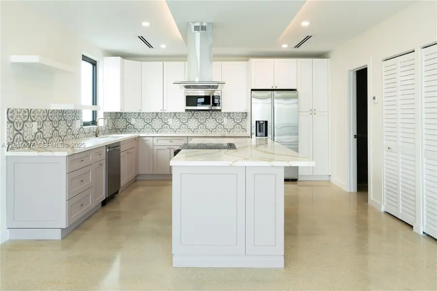 94825 Overseas Hwy 220, Key Largo, FL 33037 - Image #3