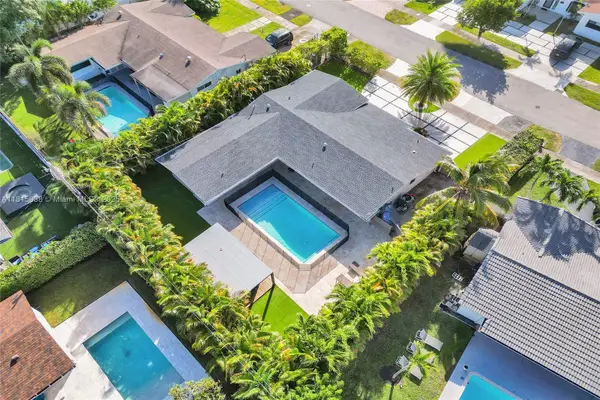 2045 NE 202nd St, Miami, FL 33179