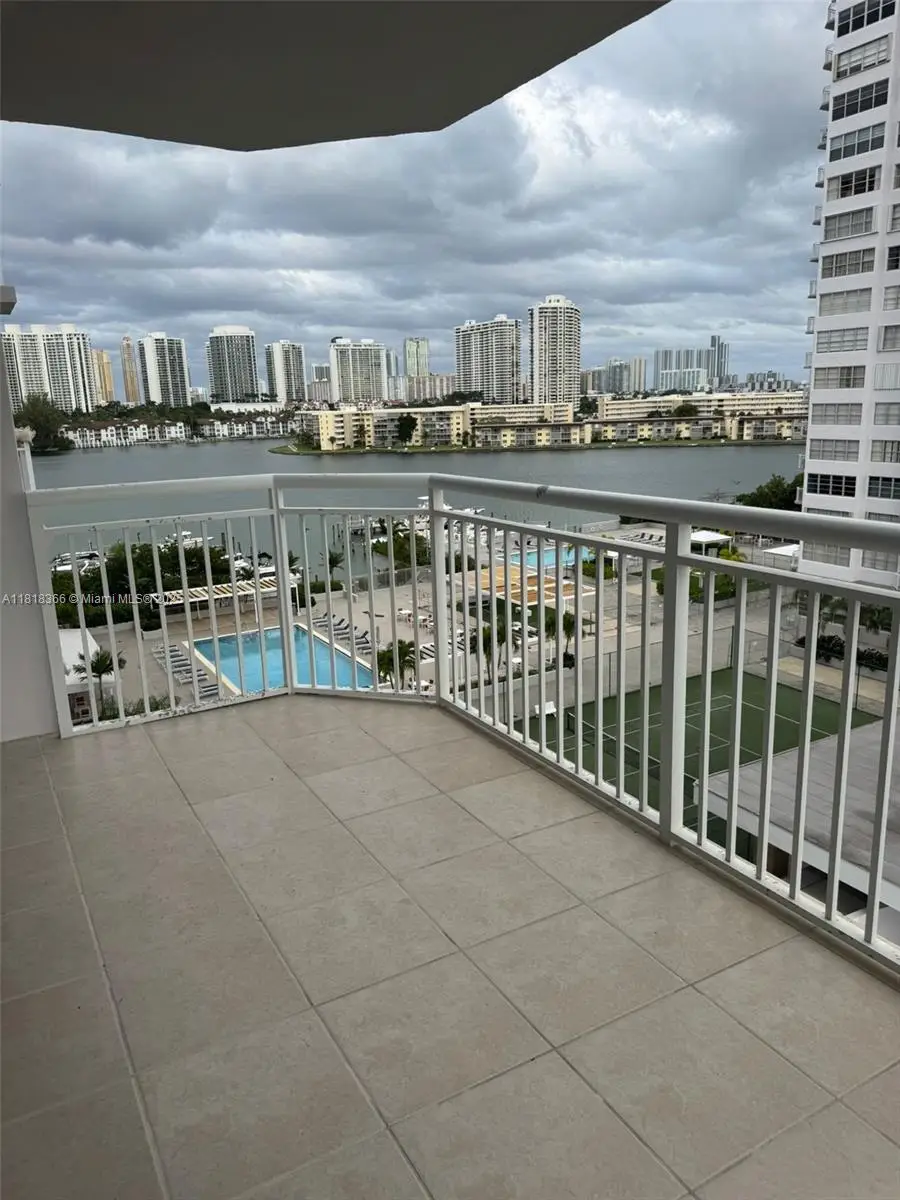 18051 Biscayne Blvd #803, Aventura, FL 33161 - Image #2