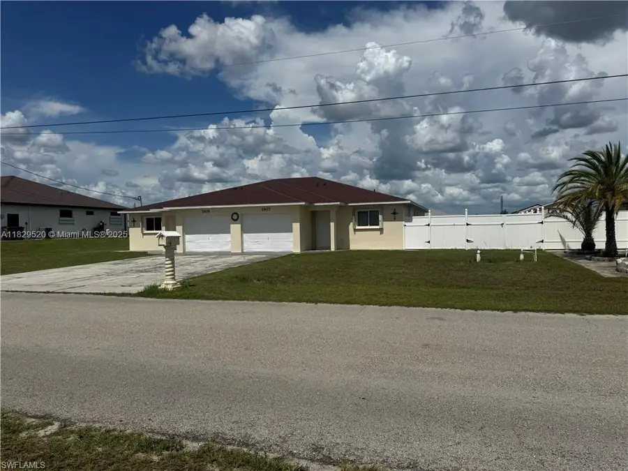 1905/1907 Gordon Ave S, Lehigh Acres, FL 33973 - Image #3
