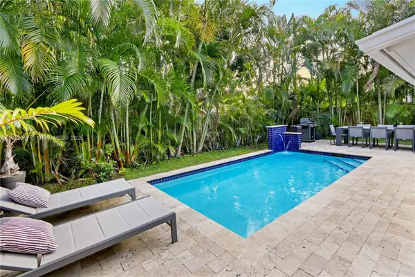 424 NE 27th Dr, Wilton Manors, FL 33334
