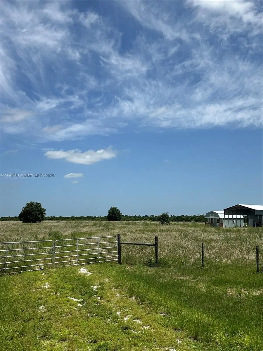 6000 Farmgirl Ave, Venus, FL 33960 - Image #3