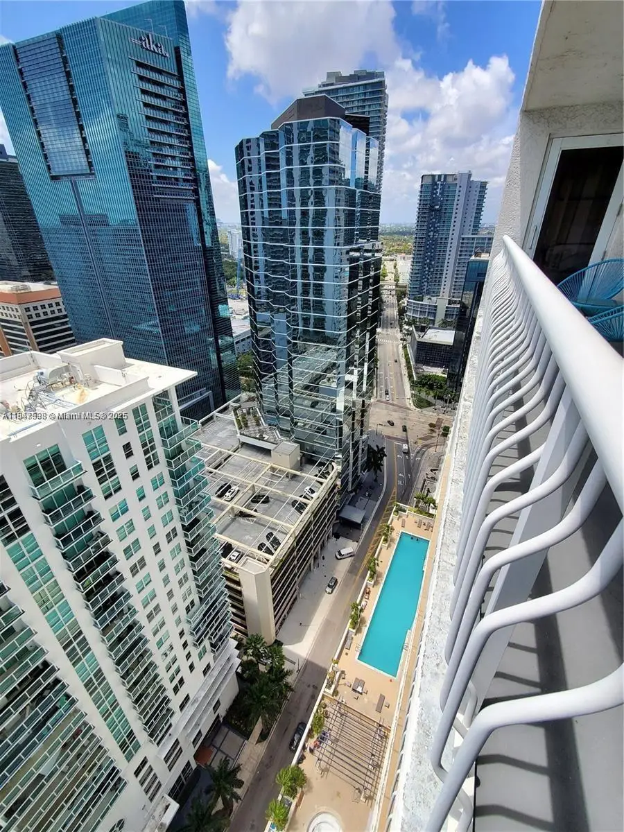1200 Brickell Bay Dr #3309, Miami, FL 33131 - Image #2