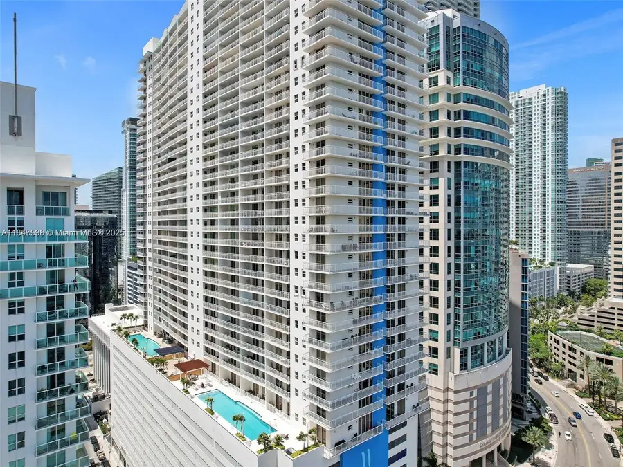 1200 Brickell Bay Dr #3309, Miami, FL 33131 - Image #3