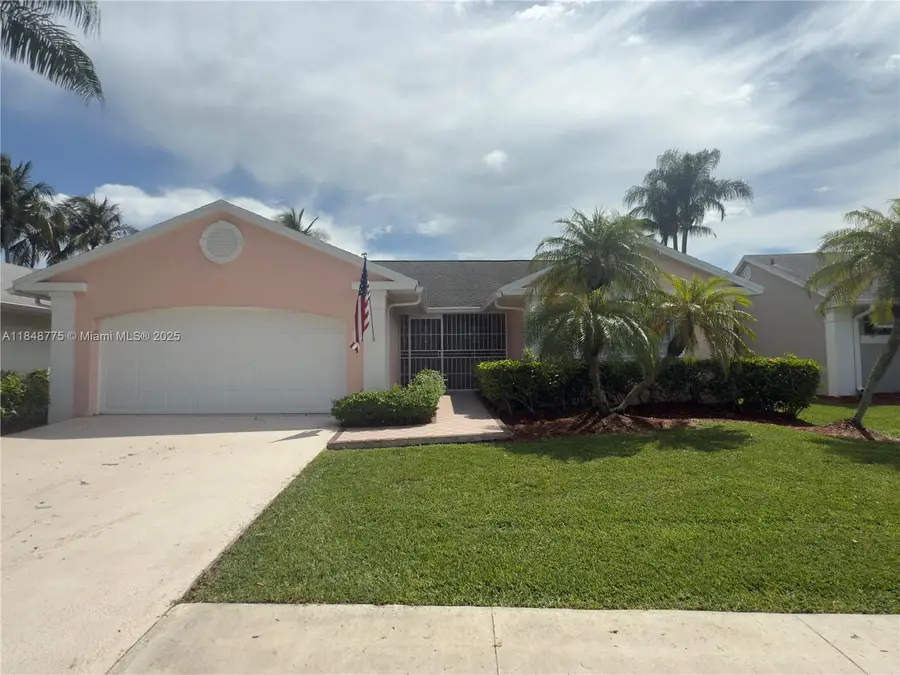 645 SE 25th Ln, Homestead, FL 33033 - Image #2