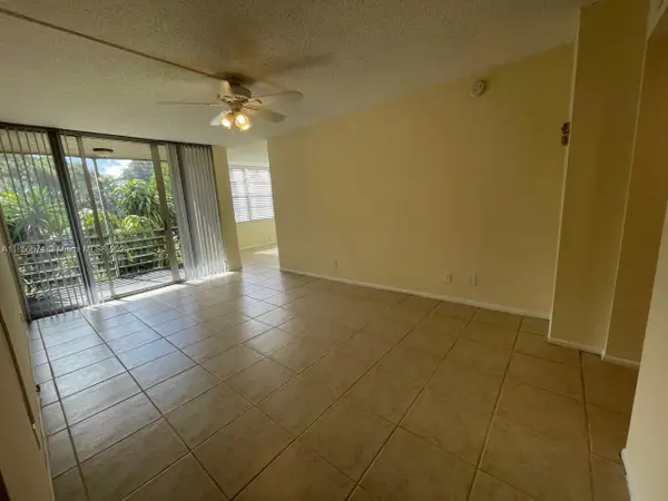 9431 Live Oak Pl #203, Davie, FL 33324