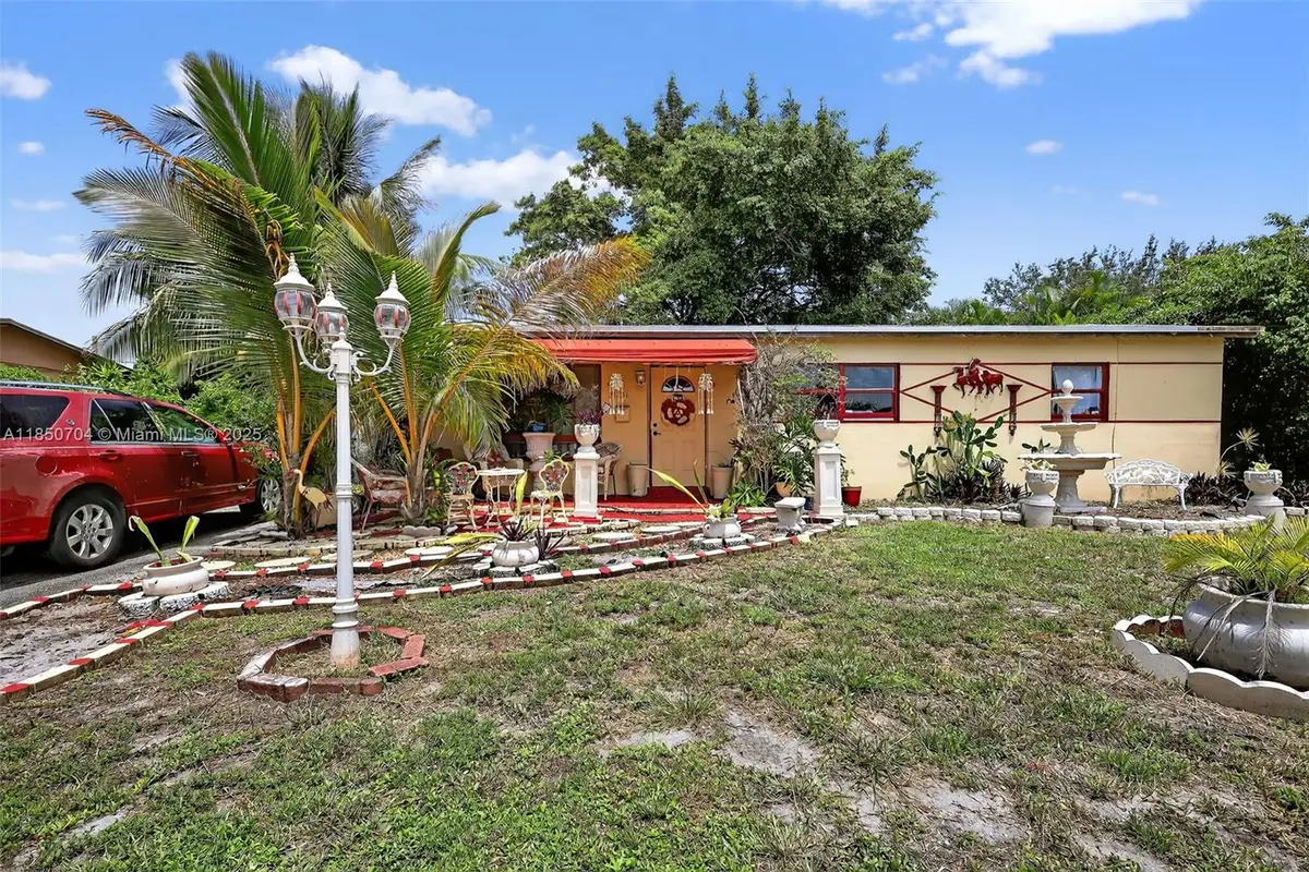 Address Withheld By Seller, Irving, FL 33179 - #1