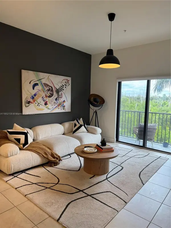 7925 NW 104th Ave #24, Doral, FL 33178