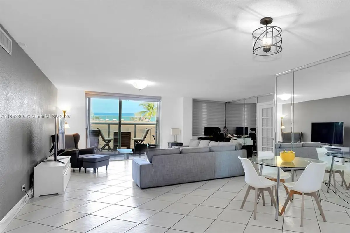 6039 Collins Ave #311, Miami Beach, FL 33140 - Image #1
