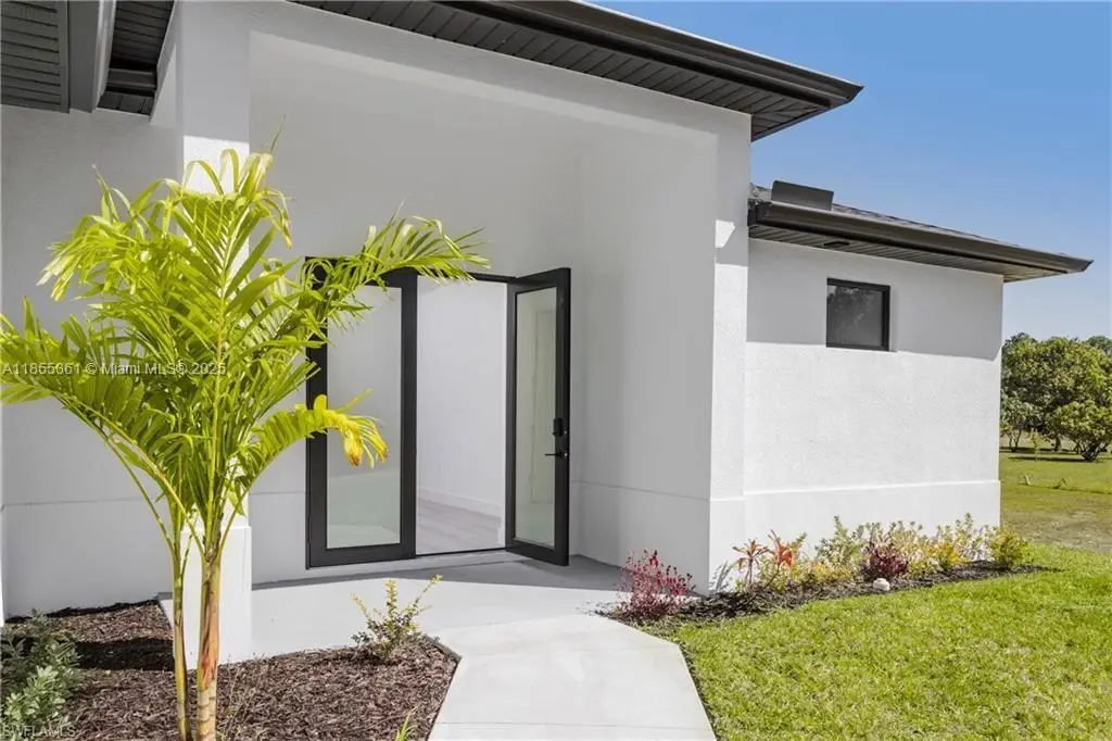 829 Gillian Ave, Lehigh Acres, FL 33974 - #1