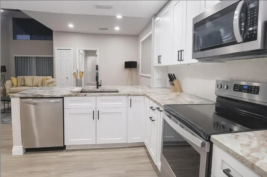 Address Withheld By Seller, Pembroke Pines, FL 33024 - Image #2