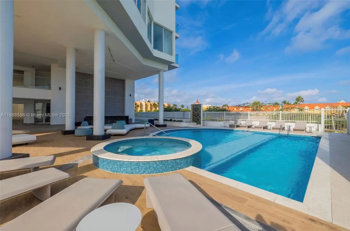 1 Irausquin Blvd Eagle Beach Aruba #4B, Bella Vista, AR  - #1