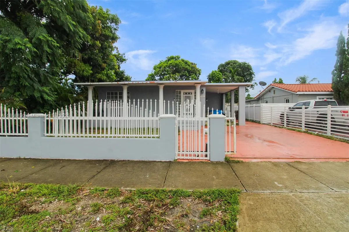 466 E 19th St, Hialeah, FL 33013 - Image #1
