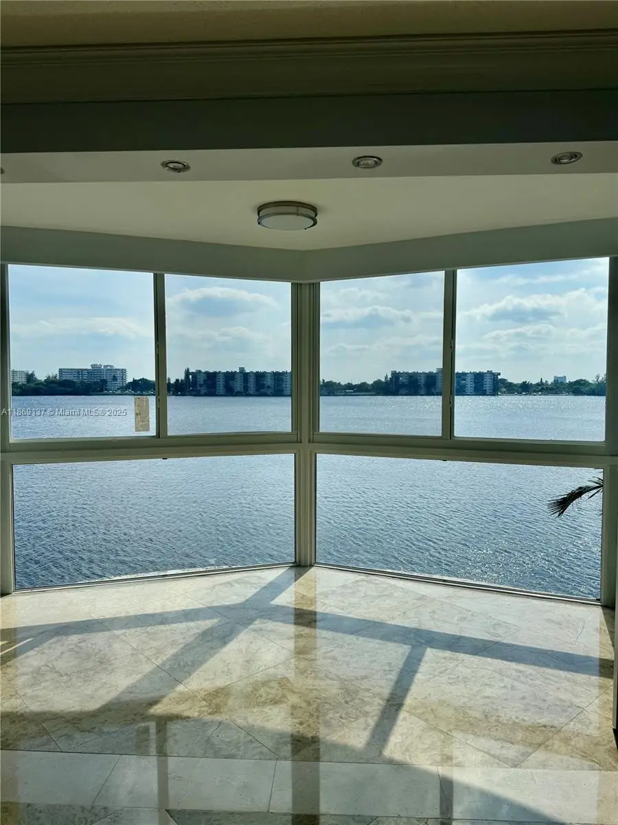 1100 NE 191st St #33, Miami, FL 33179 - Image #2