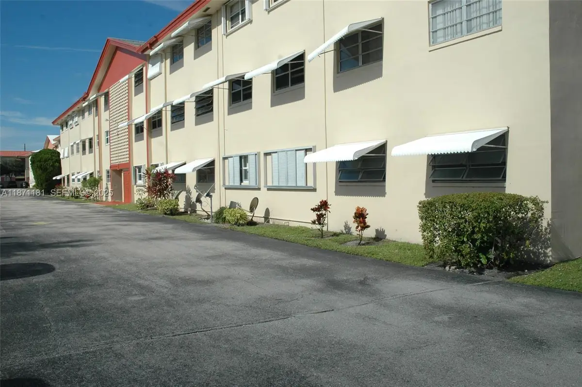 5300 Washington St #Q307, Hollywood, FL 33021 - Image #1