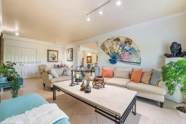 1400 Salzedo St #305, Coral Gables, FL 33134