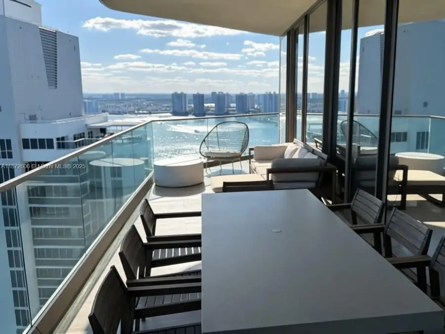 18975 Collins Ave #3004, Sunny Isles Beach, FL 33160 - Image #3