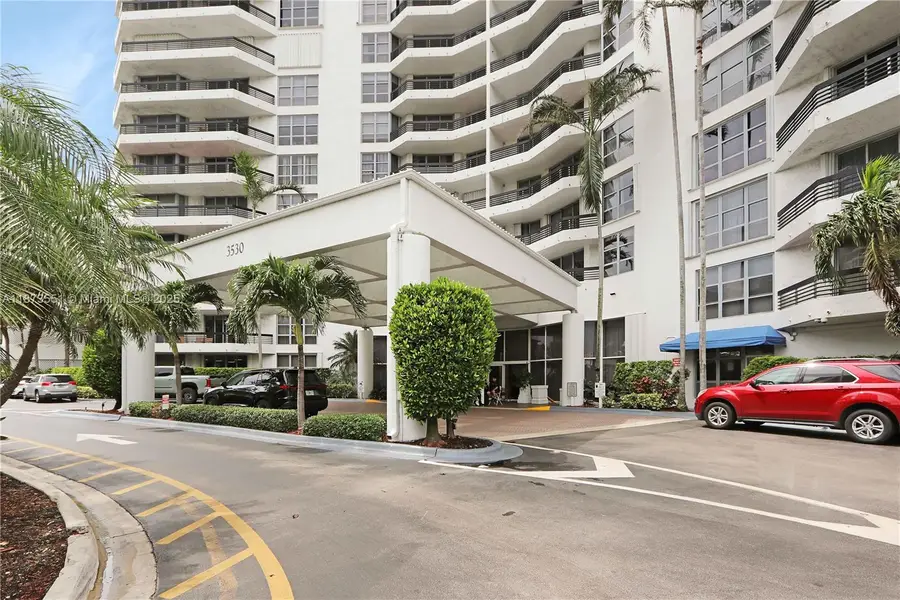 3530 Mystic Pointe Dr #2402, Aventura, FL 33180 - Image #2